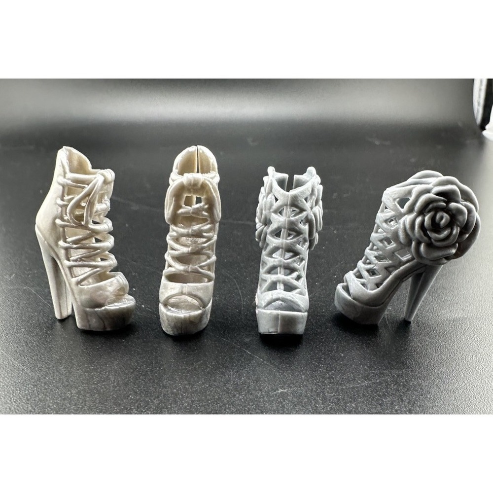 Mattel Barbie Doll Shoes Heels Stilettos Silver Gray‎ Roses fashionistas y2k